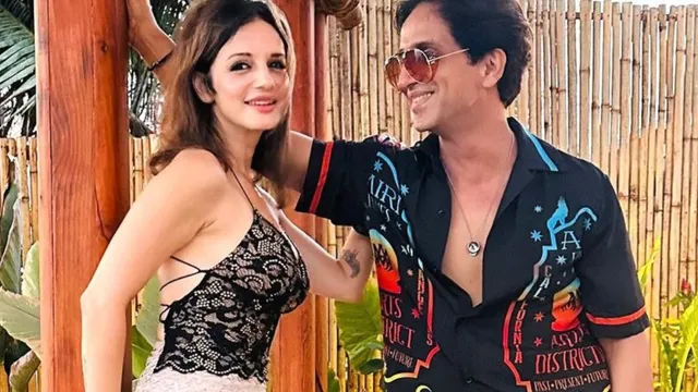 hrithik-roshan-ex-mother-in-law-opens-up-about-sussanne-khan-marriage-with-arslan-goni-they-are-happy-together